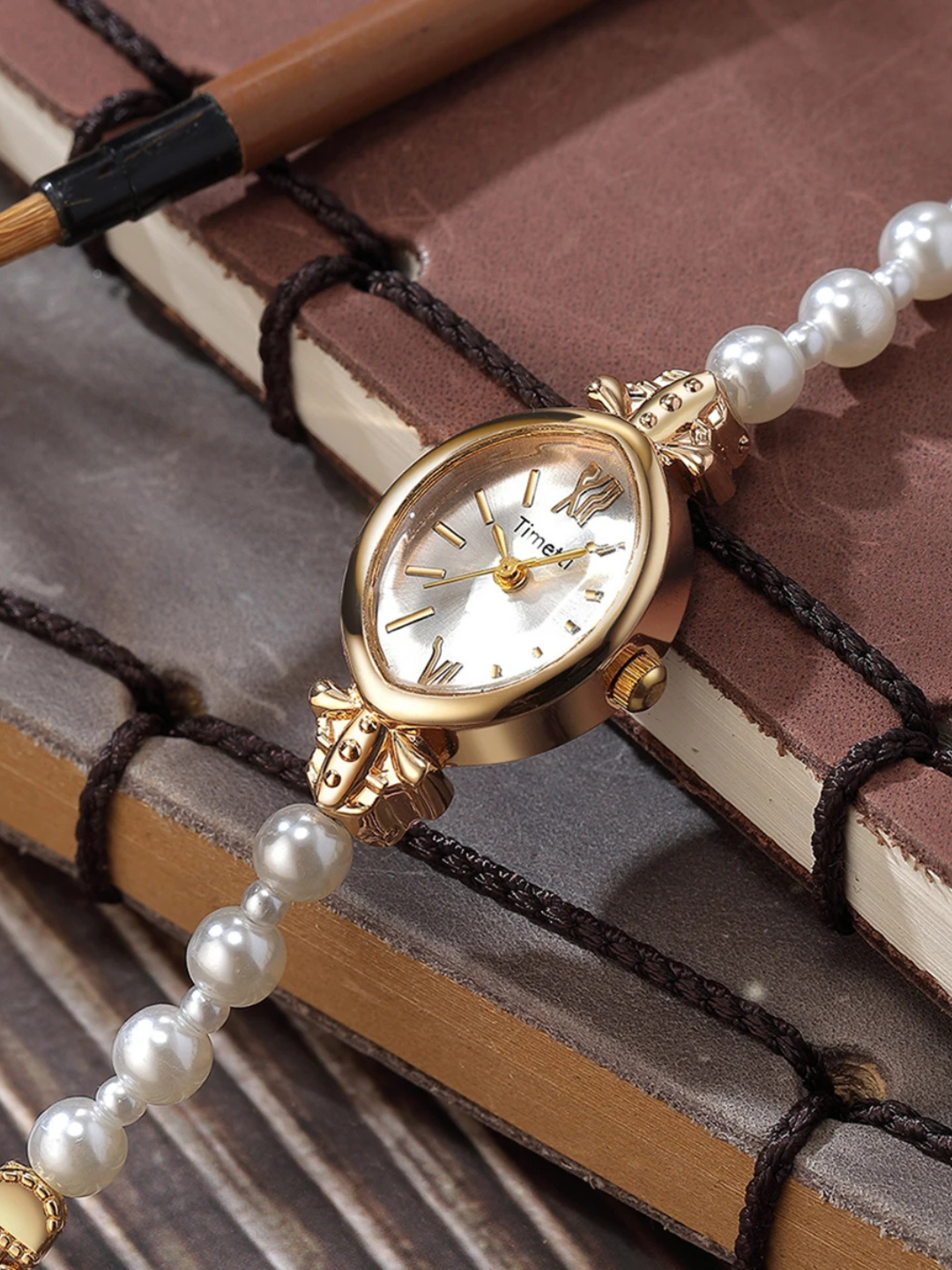 Pearl Quartz Bracelet Watch – Gold